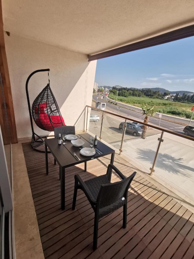 New Luxury Apartments Bar Exterior foto